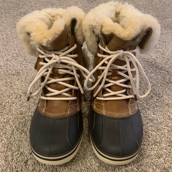 crocs women's allcast luxe duck boot